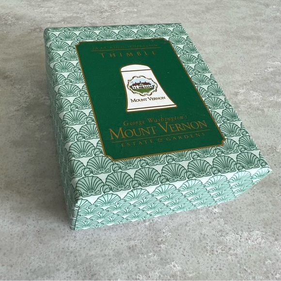 24k gold porcelain thimble George Washington’s Mount Vernon - Picture 3 of 4